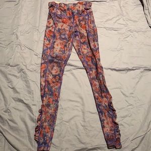 Lululemon colourful full length mid rise leggings with pockets